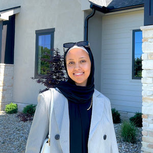 Meet your Posher, Maysa